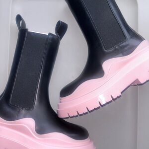 Bottega Veneta Black and Pink Heeled Boots